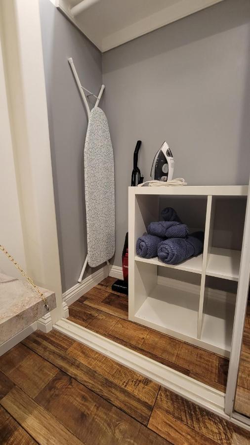 Large 1-Bedroom With Kitchen In Encino Los Angeles Eksteriør billede